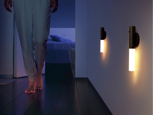 Lampada Wireless con Sensore di Movimento — Ricaricabile USB, Design Legno